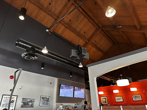 Photo of Boston Pizza - 285 Donald Rd, Williams Lake, BC V2G 4K4